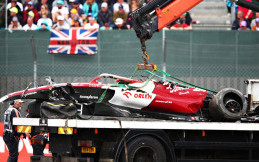 FIA Konfirmasi Guanyu Zhou dan Alex Albon Selamat dari Insiden