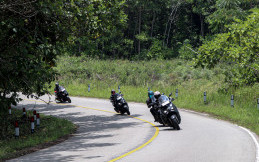 Jangan Tergesa-gesa Motoran di Natal Tahun Baru Sebelum Lihat Ini