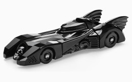 Miniatur Mobil Batman Terbuat dari Swarovski