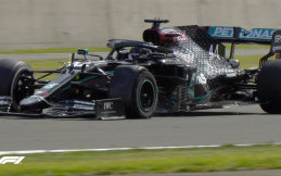 Hasil F1 Inggris 2020: Lewis Hamilton Menang Meski Ban Bocor