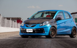 Edan! Modifikasi Honda Brio Karbon Kevlar