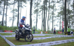 BMW GS Race Bandung Diikuti 130 Peserta, Intip Keseruannya