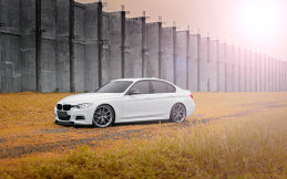 BMW 328i 2014 Sport Line - Modifikasi Berkelas untuk Mobil Berkelas