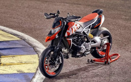 Ducati Gempur New Normal, Luncurkan Hypermotard 950 RVE