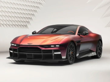 Aston Martin Valen Supercar V12 Bermesin Depan, Terbatas 150 Unit!