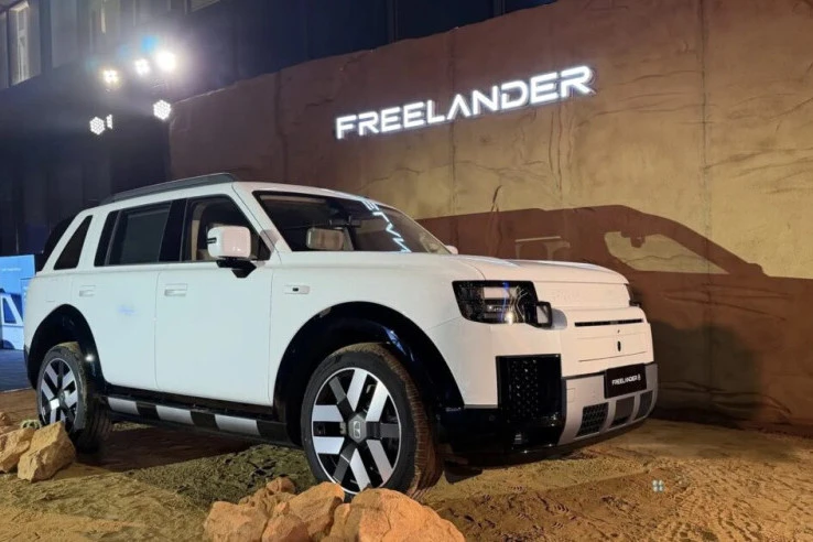 Freelander Naik Kasta Jadi Premium Luxury SUV, Tenaga Tembus 600 DK!