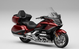 Honda GL1800 Gold Wing Mulai Dipasarkan di Indonesia, Harga Rp1,1 Miliar