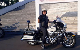 Cerita Ketua MPR Mengendarai Harley-Davidson
