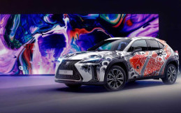 Wanita Spesialis Tato ini Merajah Mobil Lexus