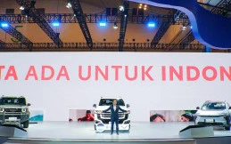 Kejutan Toyota di GIIAS 2026, ada LC300 Hybrid hingga bZ4X Touring!