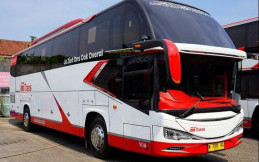 Kabin Grand Captain Buatan Karoseri Tentrem Manfaatkan Kaca Depan yang Jenong