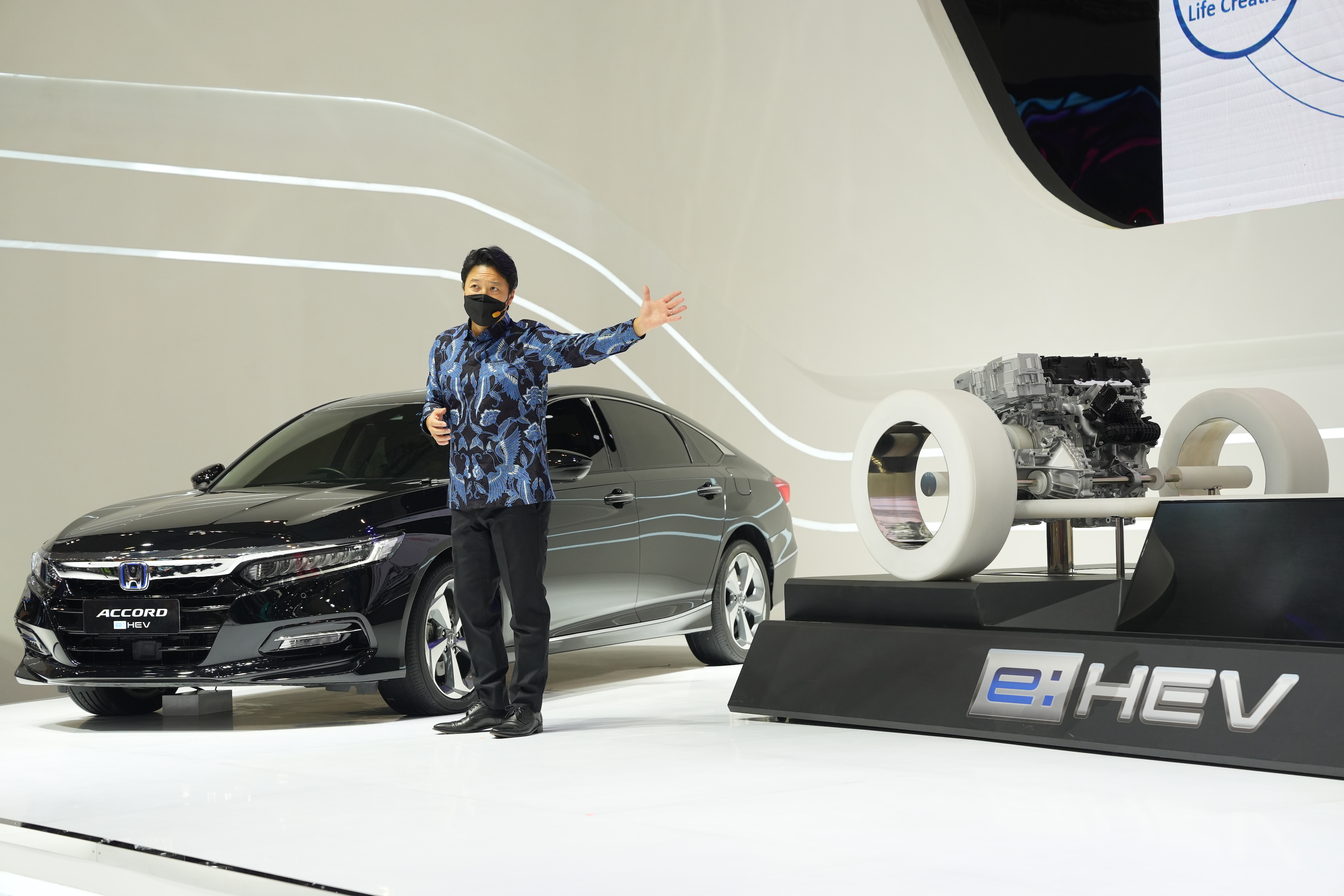 Honda Bawa Teknologi e:HEV Dan Honda Small SUV RS di GIIAS 2022
