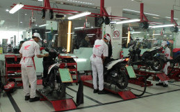 Terus Kembangkan Layanan, AHM Raih Penghargaan Diamond di Ajang Service Quality 2019