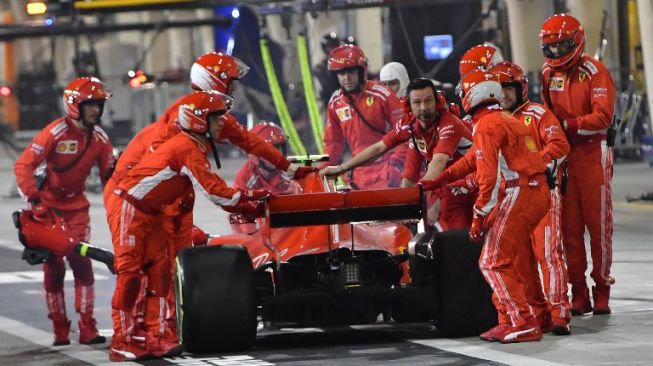 Wahh.. Raikkonen Lindas Kaki Mekanik, Ferrari Didenda Rp 800 juta