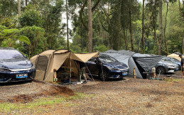 Ingin Uji Performa Mobil Listrik, Ini Kegiatan Komunitas BYD M6 Camping di Alam Terbuka