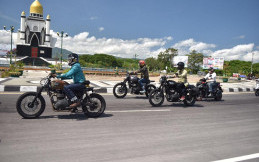 Perjalanan Penuh Harapan Empat Bikers dari Bali Menuju Flores 