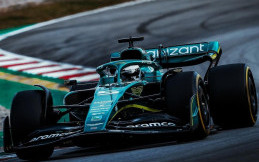 Aston Martin Cognizant Pertahankan Sebastian Vettel Hingga 2023