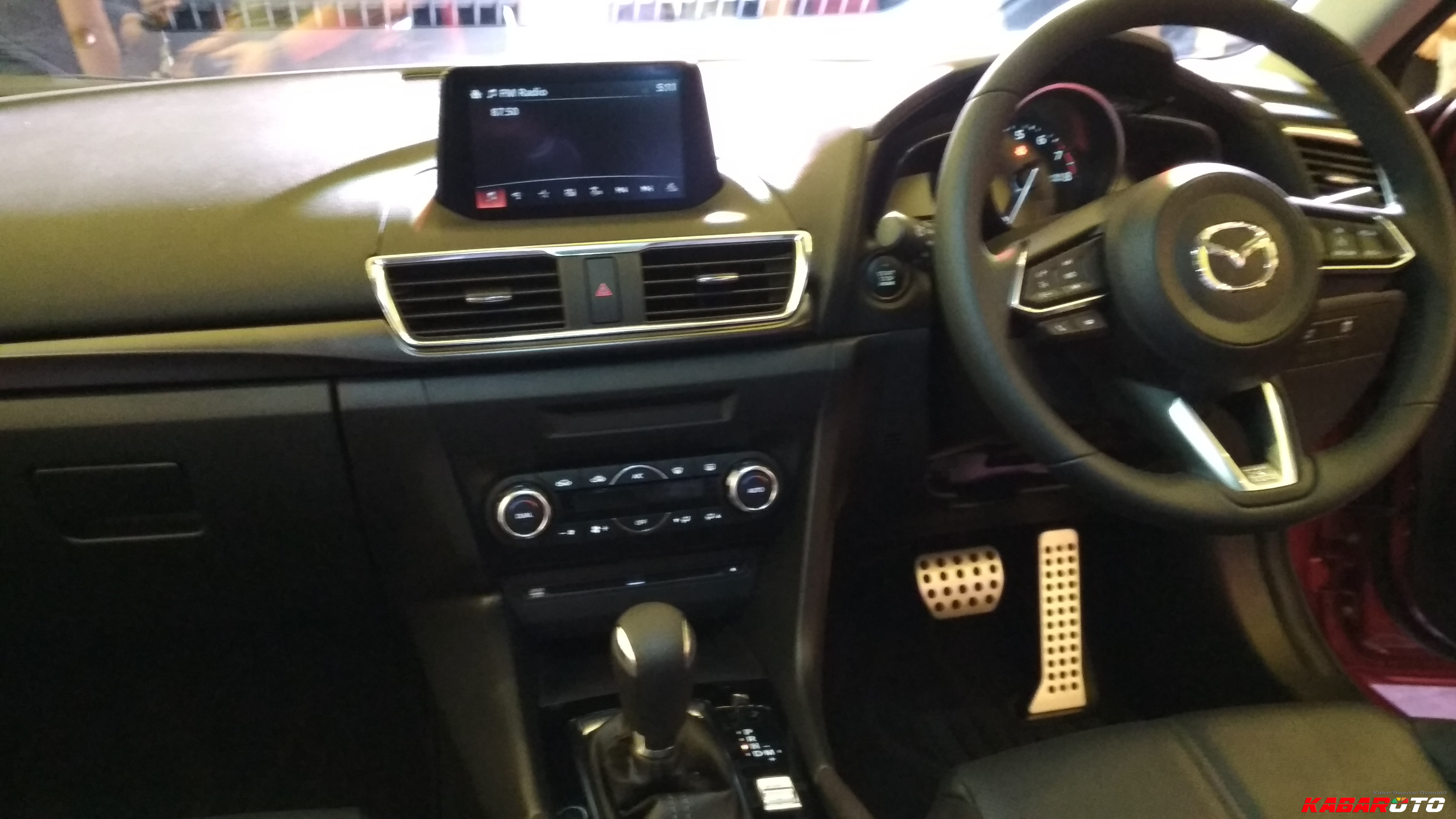 Ini Fitur Safety Unggulan Mazda3 Speed 