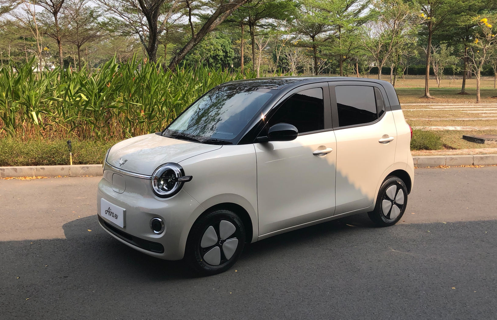 First Drive Wuling Aira EV, Micro EV 4 Pintu yang Lincah untuk Mobilitas Perkotaan