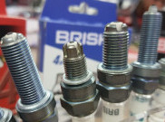 Cek Rutin Kondisi Busi Motor, Ini Dampaknya Jika Lalai