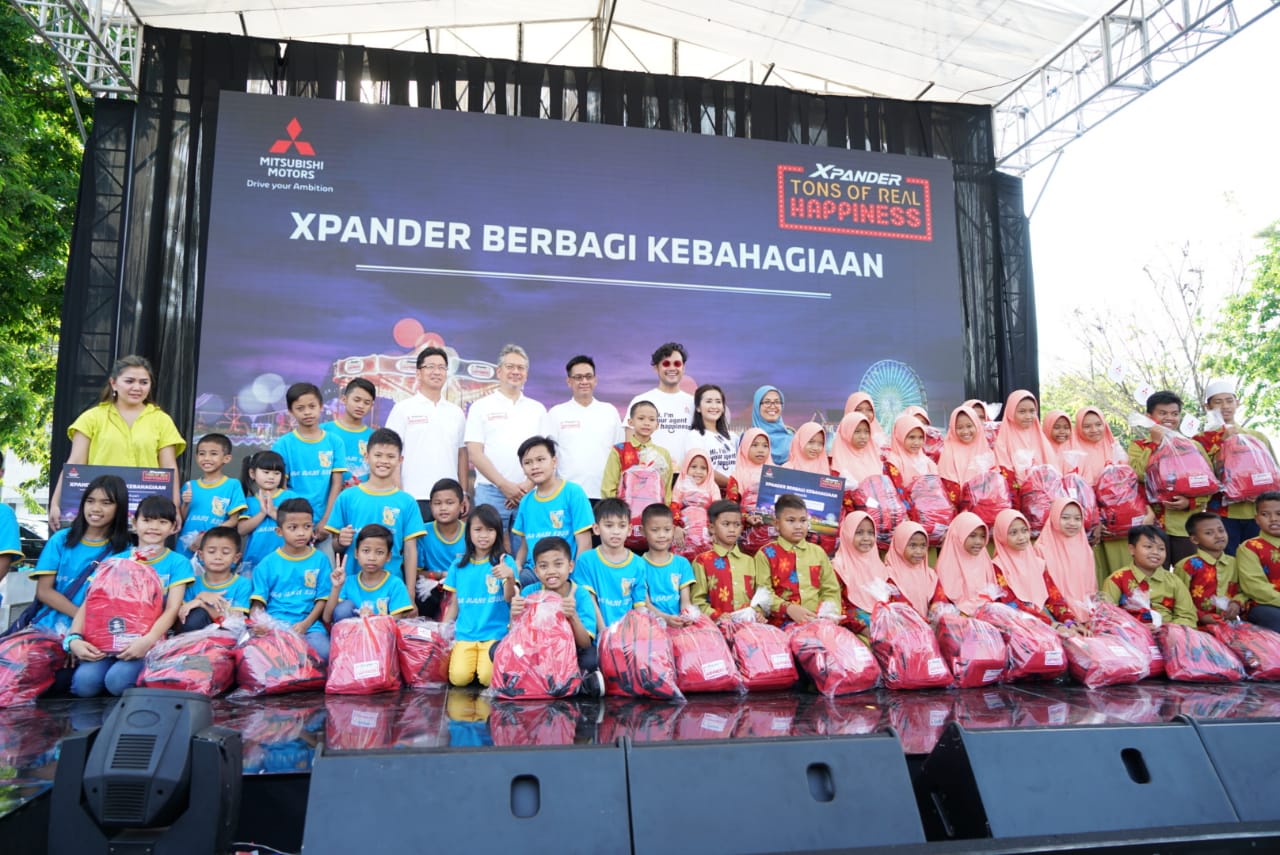 Xpander Tons of Real Happiness Singgah di Surabaya