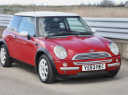 Mini Cooper R50, Kelahiran Kembali Ikon Inggris