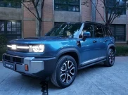 SUV Boxy Pertama Geely Akhirnya Meluncur, Tenaga Tembus 1.113 Dk
