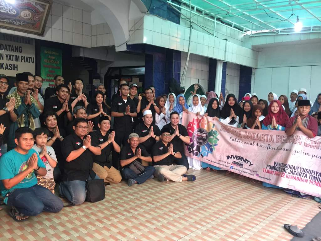 Komunitas Honda BRV Chapter Jakarta Berbagi pada Sesama.