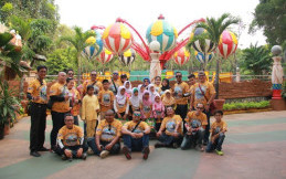 Motor Besar Indonesia Ajak 100 Anak Yatim Bermain di Ocean Dream, Ancol
