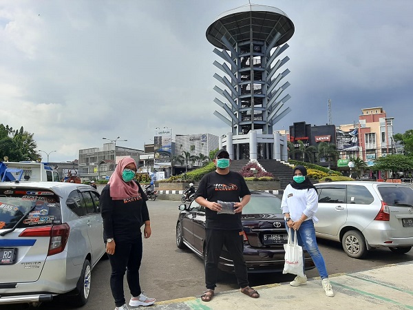 Ikut Ulurkan Tangan, Auto Club Banten Donasikan Perlengkapan Kesehatan di Banten