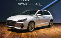 Hyundai Elantra GT 2018 Resmi Debut