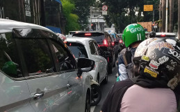 Kemudikan Mobil Saat Pulang Libur Panjang, Persiapkan Fisik dan Mental yang Stabil
