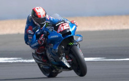 Ucapkan Salam Perpisahan ke Tim, Alex Rins Menangis di MotoGP Valencia