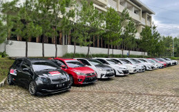 Toyota Yaris Club Indonesia (TYCI) Semarang Rayakan Ultah dengan Bakti Sosial