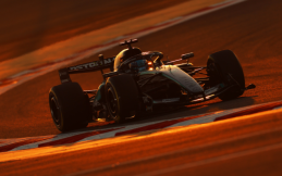 Hasil Tes Kedua F1 Bahrain: Russell Bawa Mercedes Puncaki Waktu, McLaren Menempel Ketat
