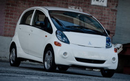 Kurang Laku, Mitsubishi Akhirnya Suntik Mati Mobil Listrik Mungil i-MiEV