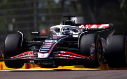 Haas Gerak Cepat Gandeng Ollie Bearman, Carlos Sainz Masih Jual Mahal