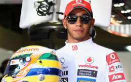 Lewis Hamilton Dapat Hadiah Spesial Helm Ayrton Senna