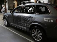 Mobil Tanpa Supir Uber Terguling di Arizona