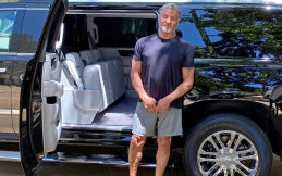 Mengintip Mewahnya Cadillac Escalade Milik Sylvester Stallone