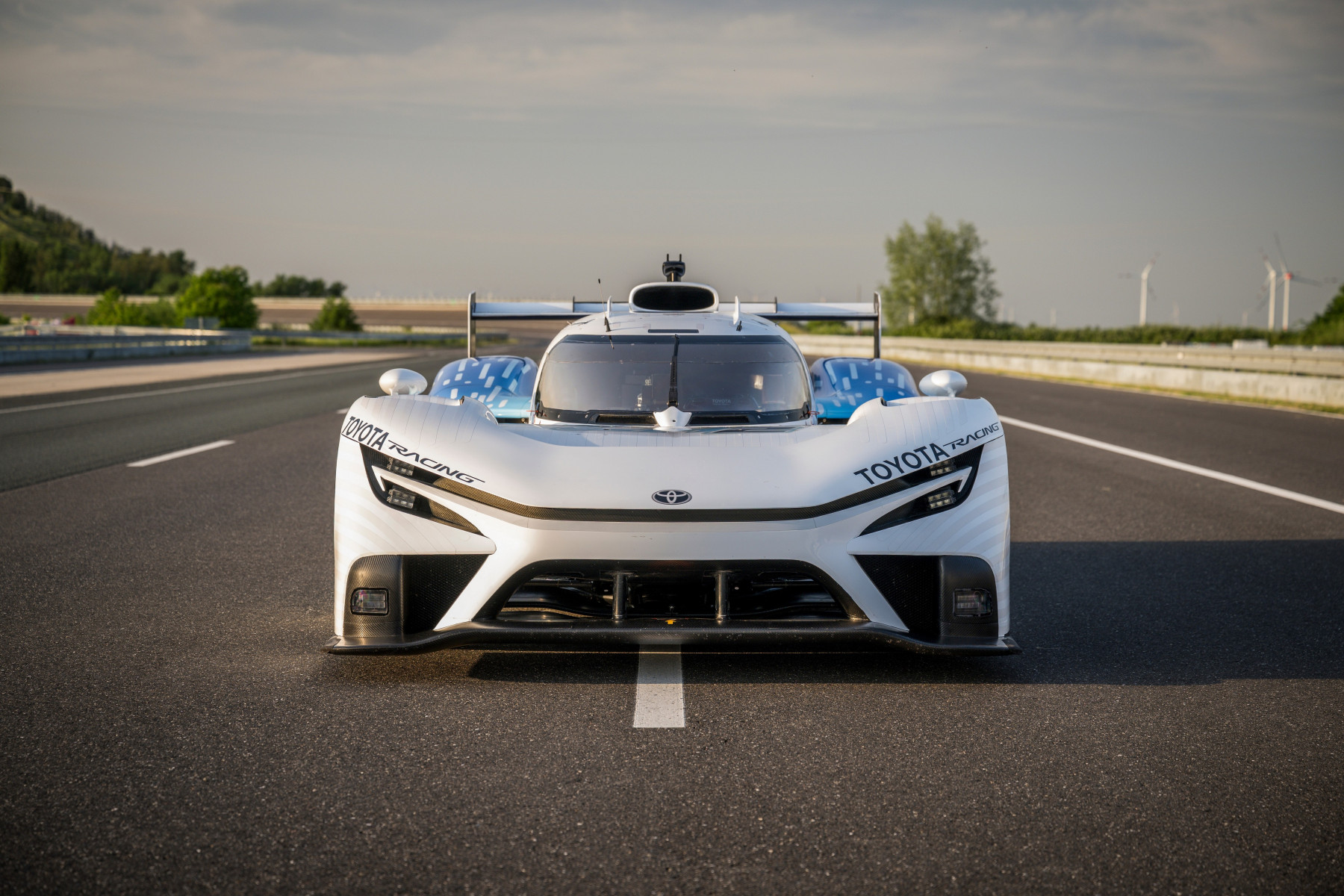 TR LH2 Racing Prototype