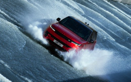 Range Rover Sport Generasi Ketiga Berubah Signifikan