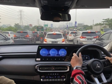 Mobil Rentan Bermasalah Saat Macet, Pengendara Perlu Siapkan Solusi Darurat