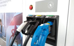 Charging Station BPPT Hasil Kolaborasi Tenaga Listrik PLN dan Tenaga Surya