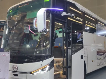 Damri dan Hino Bikin Bus Trayek Lintas 3 Negara
