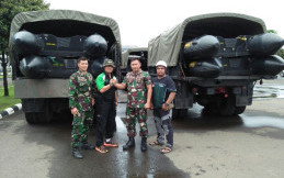 Bantu Korban Banjir, Dompet Dhuafa Kerjasama Dengan Marinir dan Komunitas Motor Honda Vario