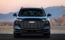 Jadi SUV Tiga Baris Paling Mewah, Audi Q9 Punya Pintu Otomatis dan Sunroof Pintar