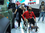 Hadir di IIMS Hybrid 2022, Penyandang Disabilitas Kagum dengan Mobil Listrik