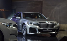 Cara Unik BMW Berikan Pengalaman Baru Pada Pelanggan Melalui Virtual Reality