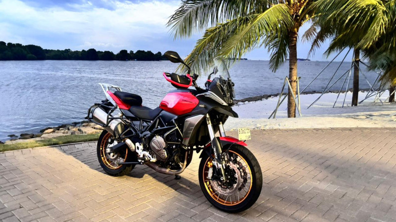 Uji Coba QJMotor Tourino 700 SX – Pengalaman Moge Adventure Baru dari Tiongkok di Indonesia